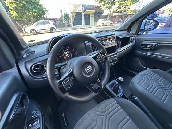 FIAT STRADA 1.3 FIREFLY FLEX FREEDOM CS MANUAL FIAT STRADA 1.3 FIREFLY FLEX FREEDOM CS MANUAL